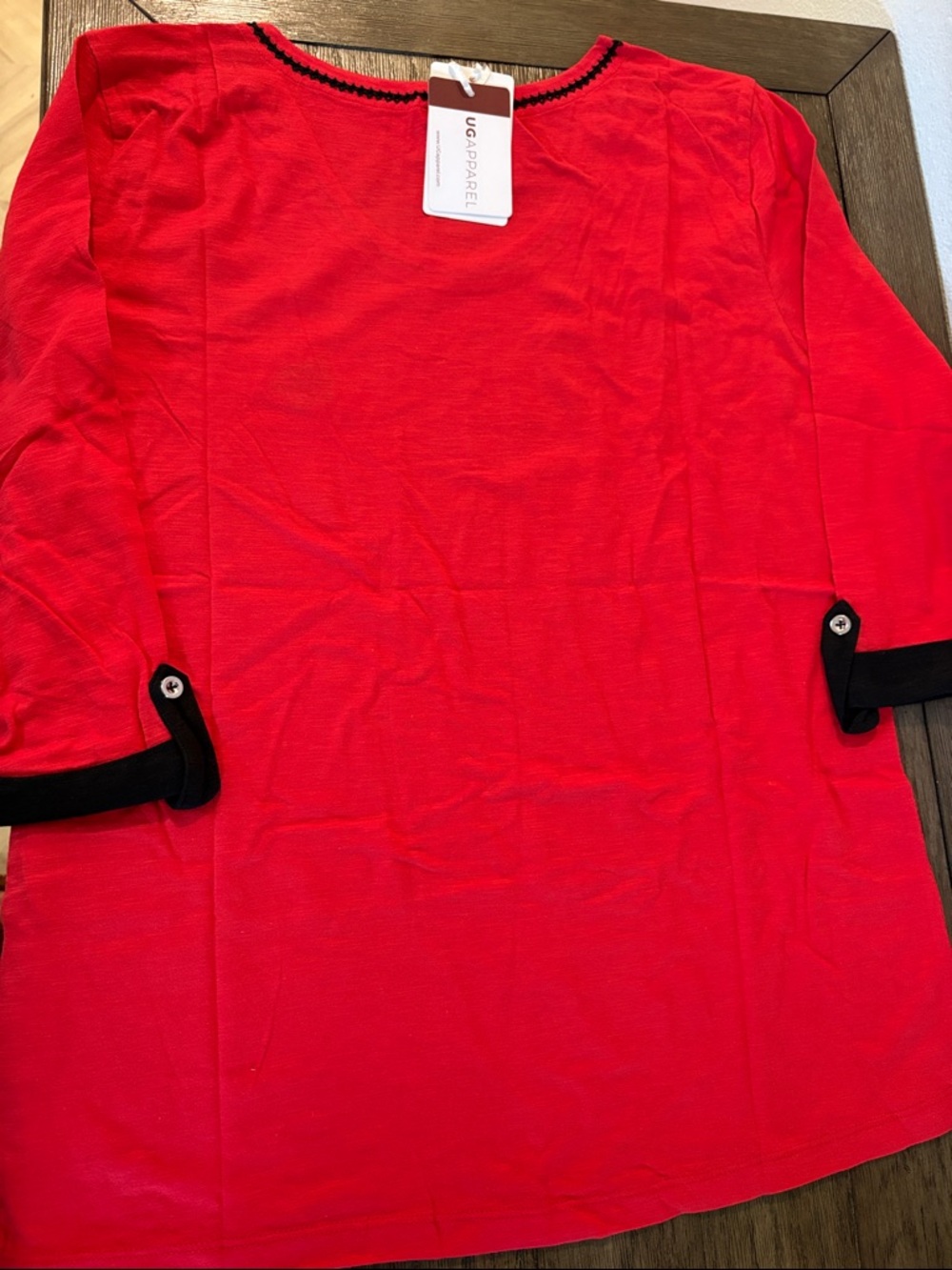 NWT [Ug Apparel] Louisville Cardinals NCAA 3/4 Roll Sleeve Button Top Women’s L - Picture 6 of 10